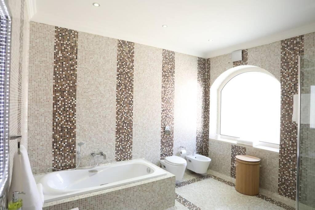 Villa Sea Breeze Sweimeh 외부 사진